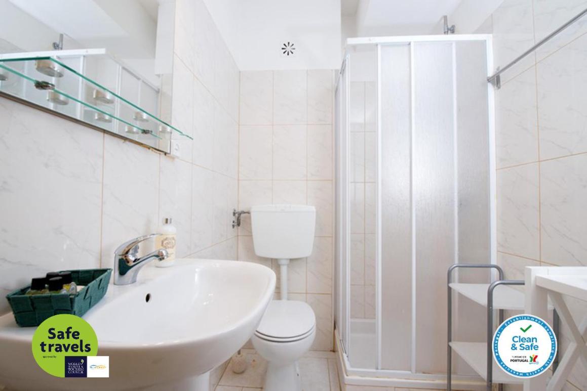 Lena'S Beach House By Hellovacations Albufeira Luaran gambar