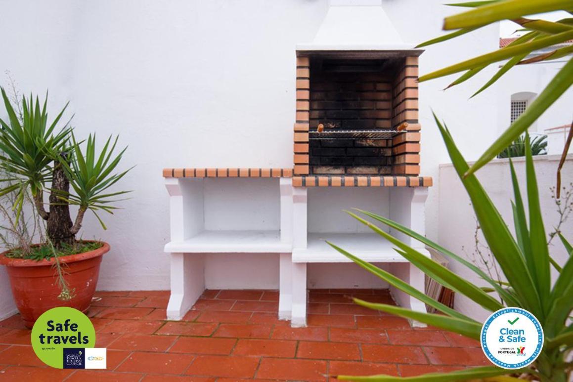 Lena'S Beach House By Hellovacations Albufeira Luaran gambar