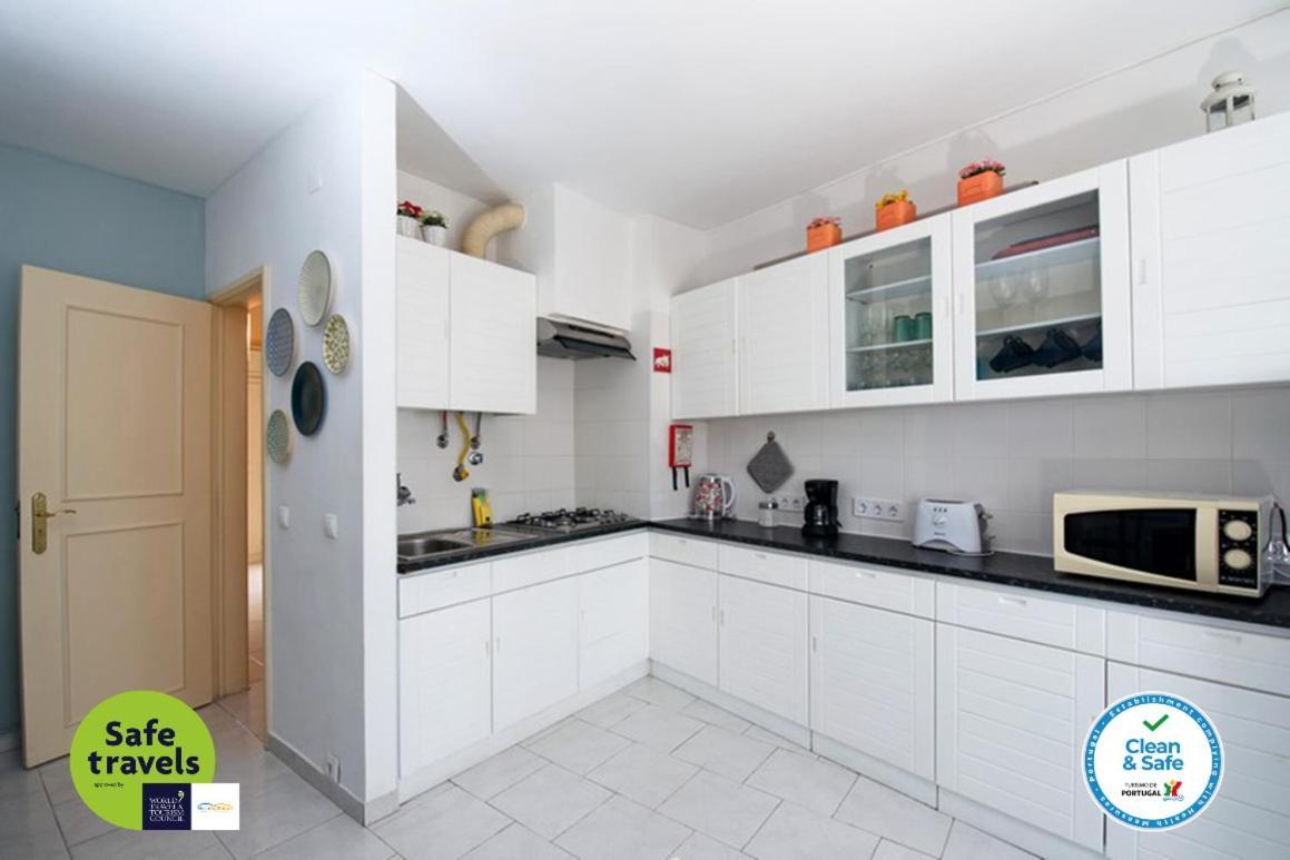 Lena'S Beach House By Hellovacations Albufeira Luaran gambar