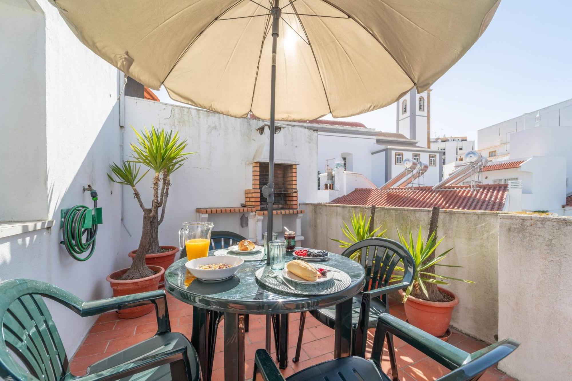 Lena'S Beach House By Hellovacations Albufeira Luaran gambar