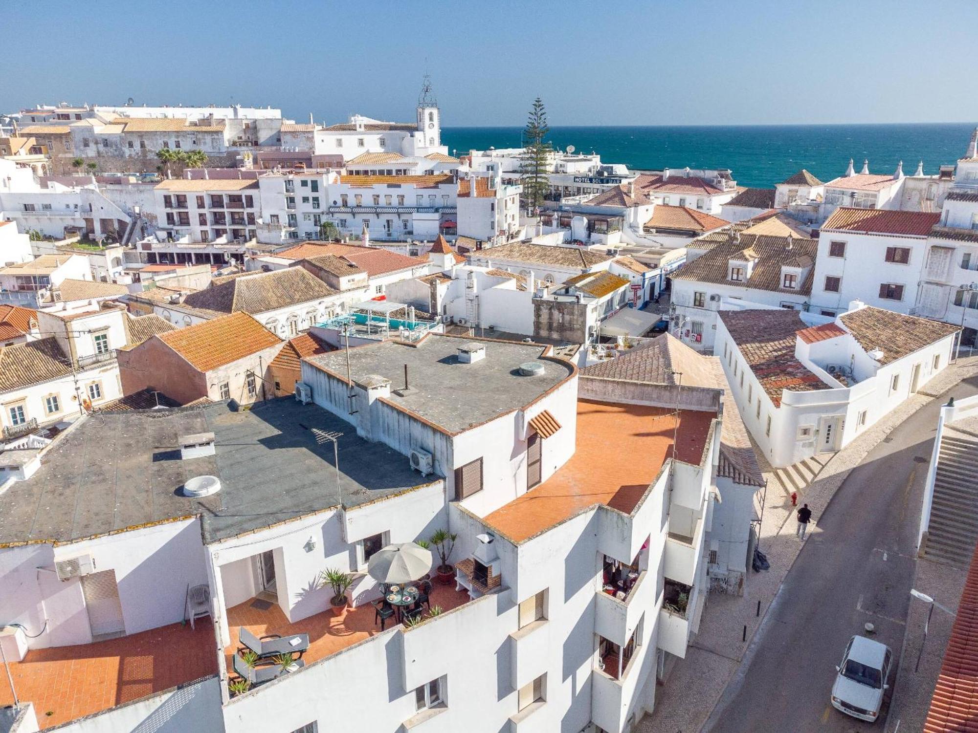 Lena'S Beach House By Hellovacations Albufeira Luaran gambar